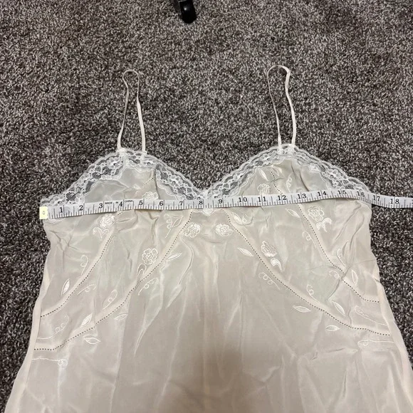 Victoria's Secret Silk Lace Trim Slip Dress Ivory Camisole Nightgown Fairycore L - Picture 3 of 7